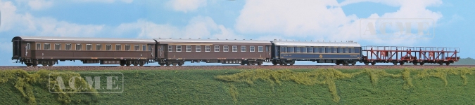 ACME 55314 - H0 - 5-tlg. Autoreisezug Lombardia-Puglia, FS, Ep. III